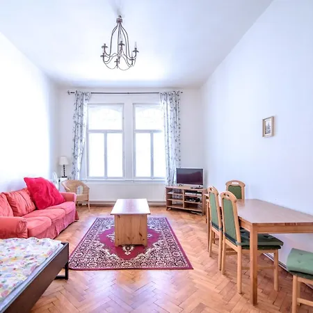 Apartments Vezenska Prague Exterior photo
