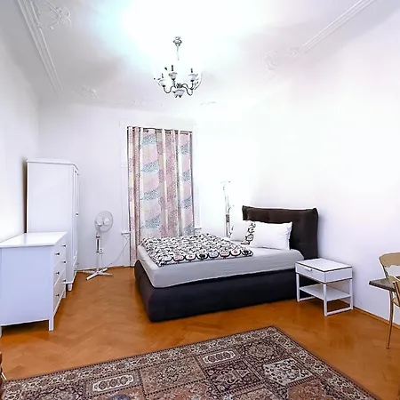 Apartments Vezenska Prague Exterior photo
