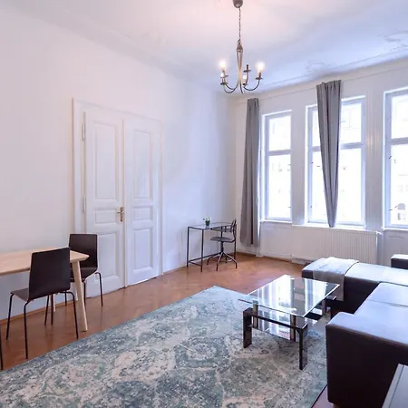 Apartments Vezenska Prague Exterior photo