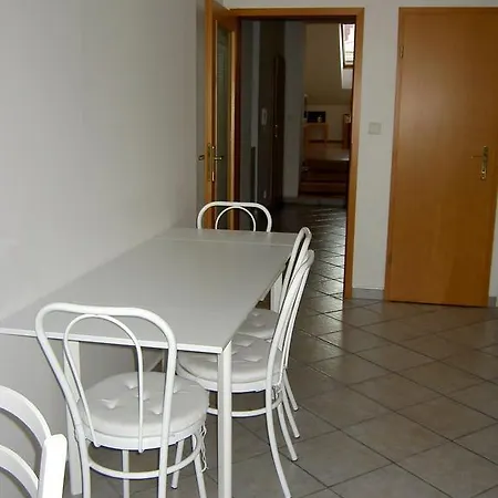 Apartments Vezenska Prague Room photo